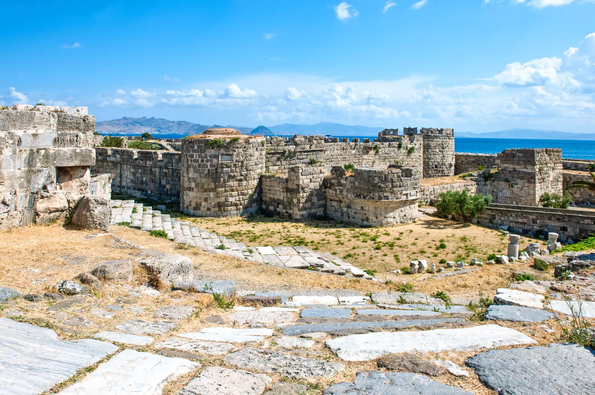 Greece, Dodecanese, Kos, the Knights of St. John castle, License Type: media, Download Time: 2024-11-28T03:59:43.000Z, User: mvm_lonelyplanet, Editorial: false, purchase_order: 56530 - Guidebooks, job: Global Publishing-WIP, client: Experience Greece 2, other: María Virginia Moreno