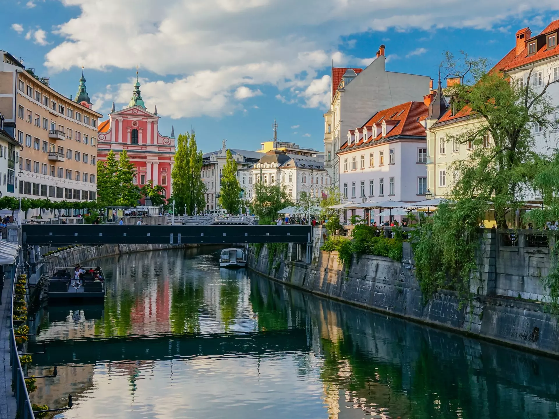 Church of the Annunciation, triple bridge and Ljubljanica river by night, Ljubjlana, Slovenia
river, church, bridge, square, slovenia, willow, triple, balkans, ulica, trg, rivière, Ljubljana, Slovenija, Franciscan, Annunciation, Ljubljanica, Slovenie, Cankarjevo nabrezje, Hribarjevo nabrizj, Preernov, trg square, riviËre, PreÄernov, riviÀre, Preƒernov