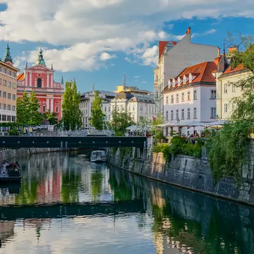 Church of the Annunciation, triple bridge and Ljubljanica river by night, Ljubjlana, Slovenia
river, church, bridge, square, slovenia, willow, triple, balkans, ulica, trg, rivière, Ljubljana, Slovenija, Franciscan, Annunciation, Ljubljanica, Slovenie, Cankarjevo nabrezje, Hribarjevo nabrizj, Preernov, trg square, riviËre, PreÄernov, riviÀre, Preƒernov