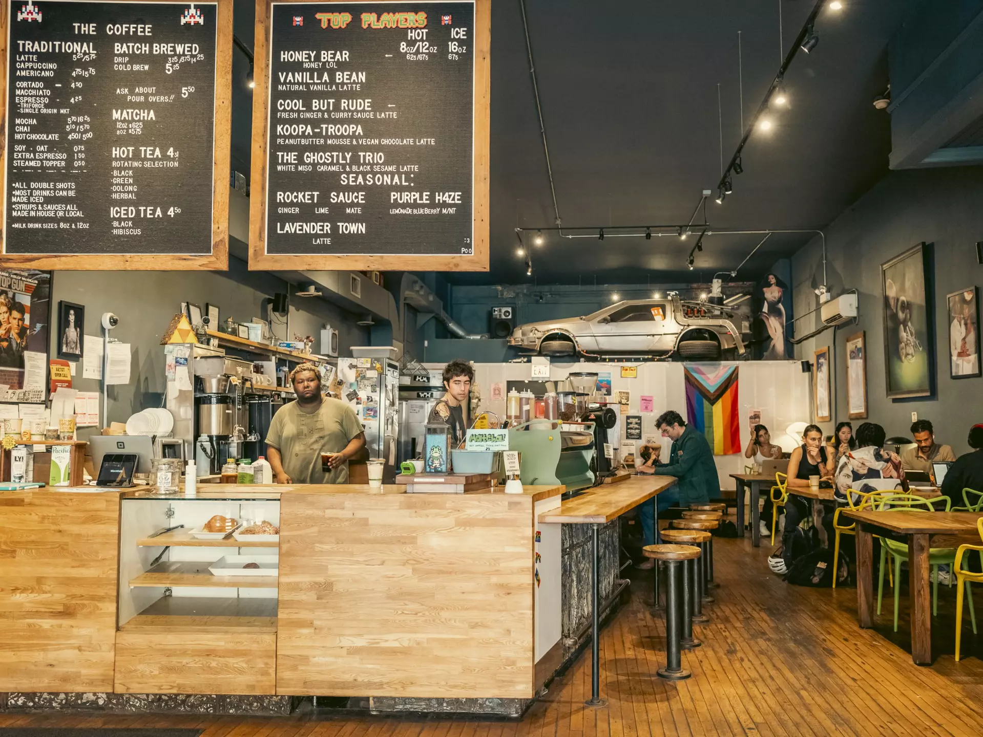 The Wormhole, Wicker Park, Chicago Illinois, September 2025