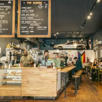 The Wormhole, Wicker Park, Chicago Illinois, September 2025