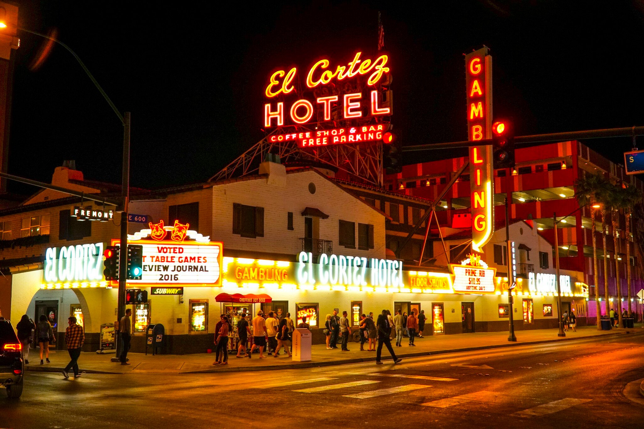 Famous El Cortez Hotel in Downtown Las Vegas - LAS VEGAS - NEVADA
694671410
