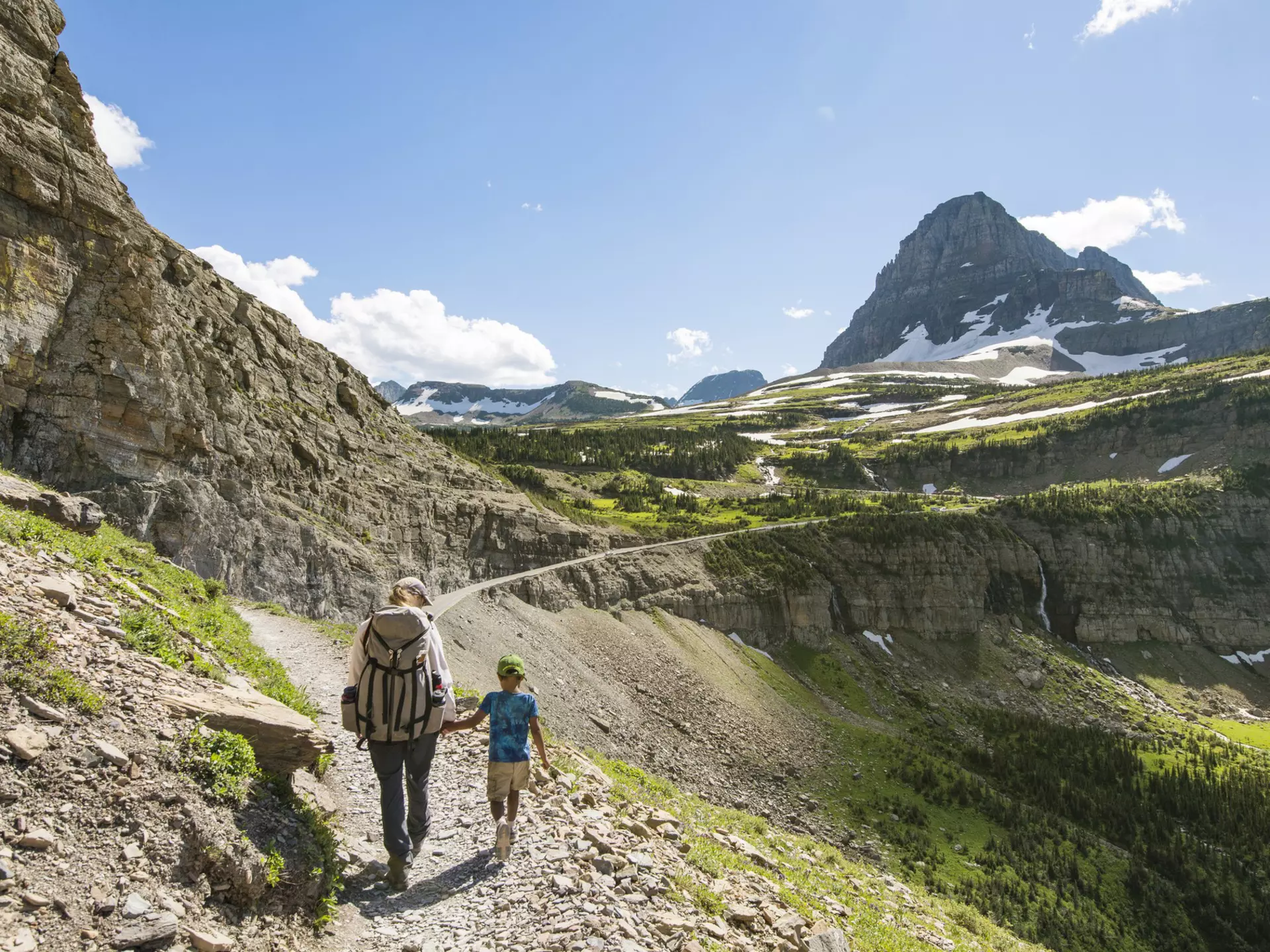 Incredible national parks like Glacier will be free to enter on six days in 2024 © Shutterstock