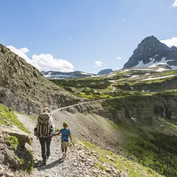 Incredible national parks like Glacier will be free to enter on six days in 2024 © Shutterstock