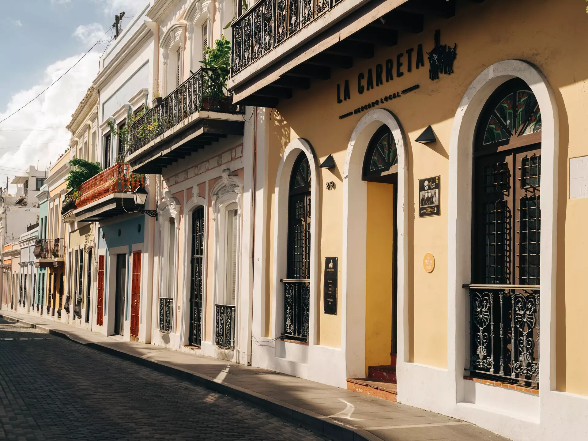 The exterior of Mercado La Carreta in San Juan, Puerto Rico. Steph Segarra for Lonely Planet