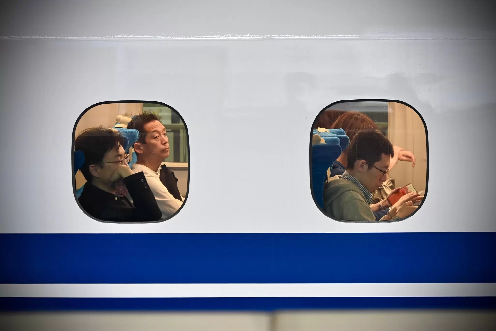 Tokyo, Japan, May 1 2025, passengers the Shinkansen (bullet train) in Japan, License Type: media, Download Time: 2025-12-10T16:47:28.000Z, User: rhylton_redventures, Editorial: true, purchase_order: 65050 - Digital Destinations and Articles, job: Lonely Planet, client: wip, other: Rhianydd Hylton