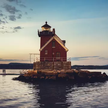 Rockland, Maine — October 2025
Sunset sail with Bufflehead Sailing Charters, view of the Rockland Breakwater Lighthouse