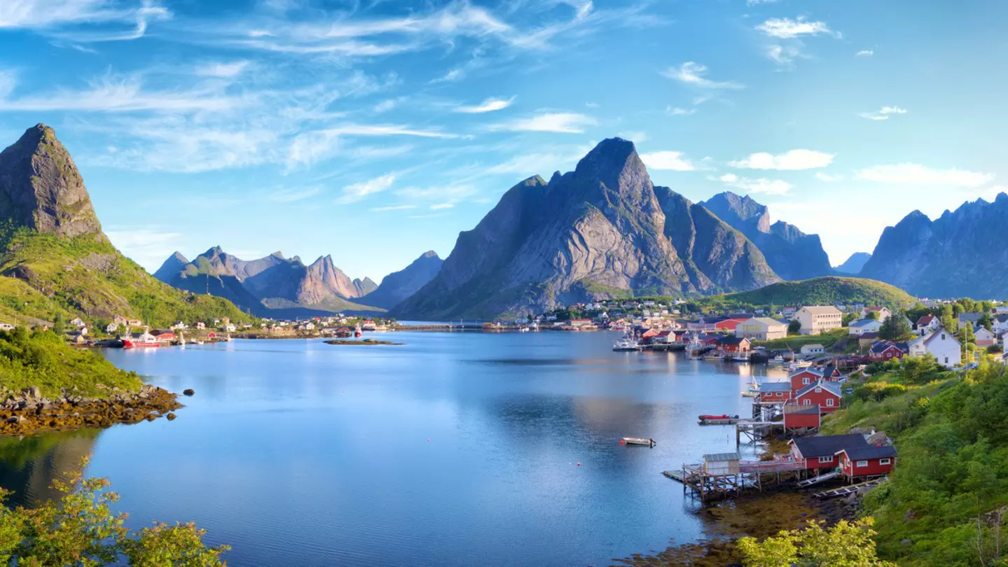 This Scandinavian home looks out onto the Atlantic Ocean @ Airbnb