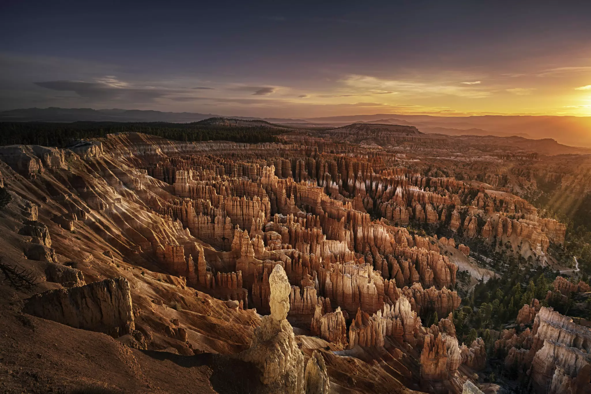 Dawn over Bryce Canyon