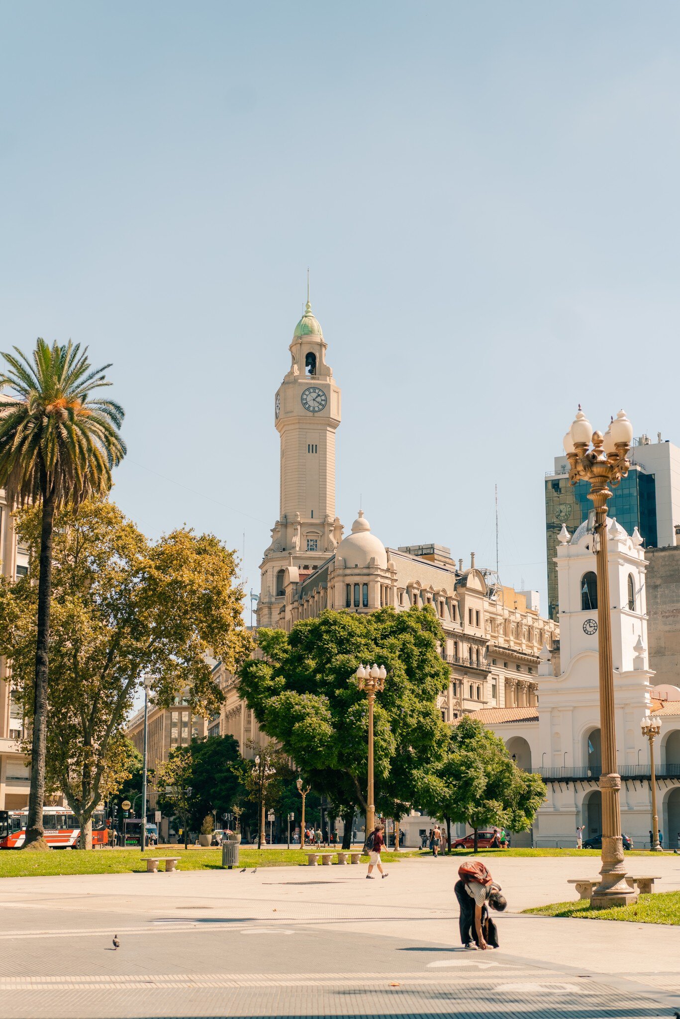 Cabildo de Buenos Aires, Plaza de Mayo