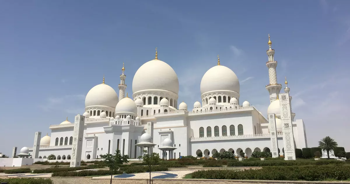 The 9 best things to do in Abu Dhabi - Lonely Planet