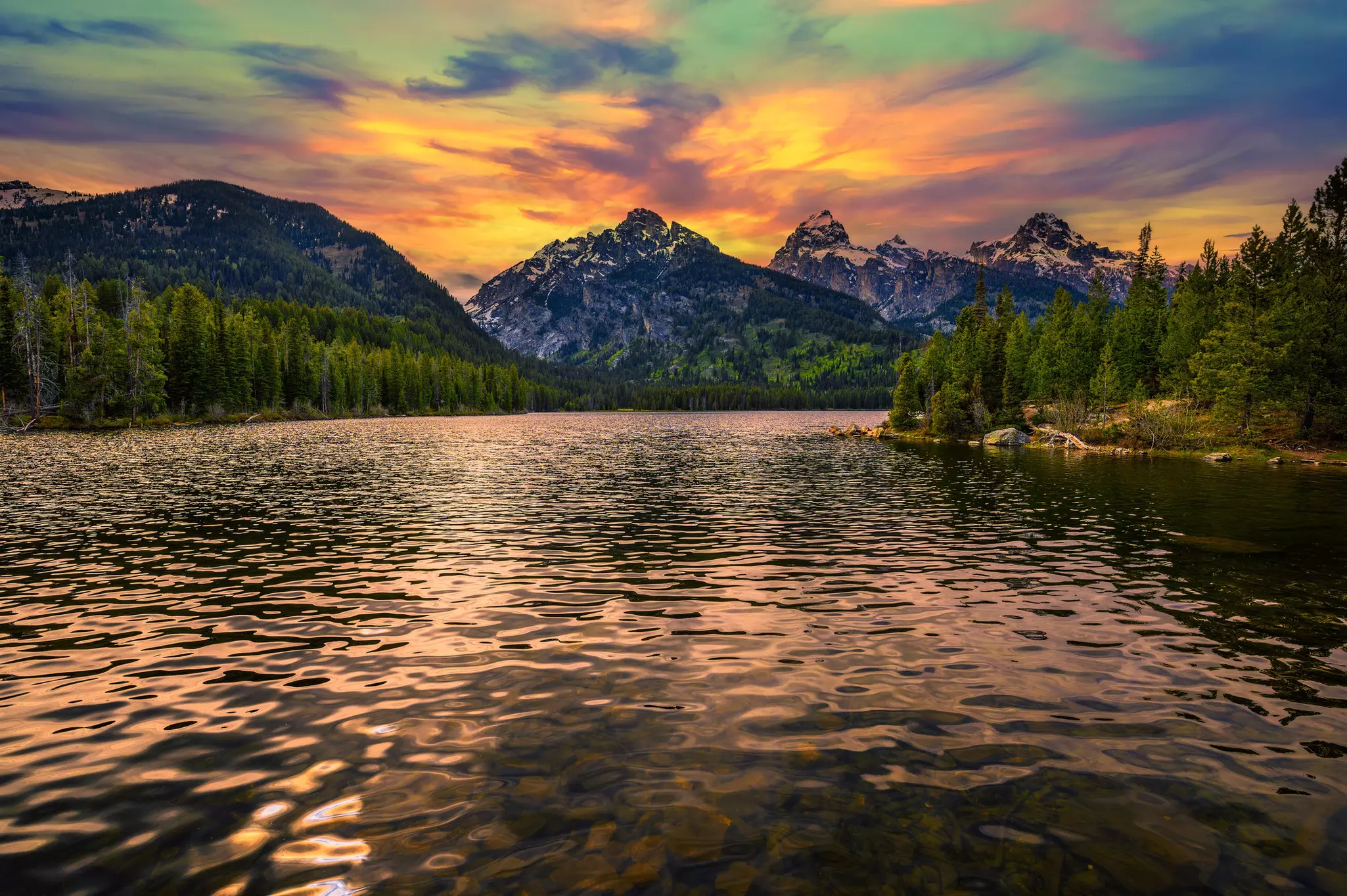 Taggart Lake offers incredible views with your cold plunge © miroslav_1 / Getty Images