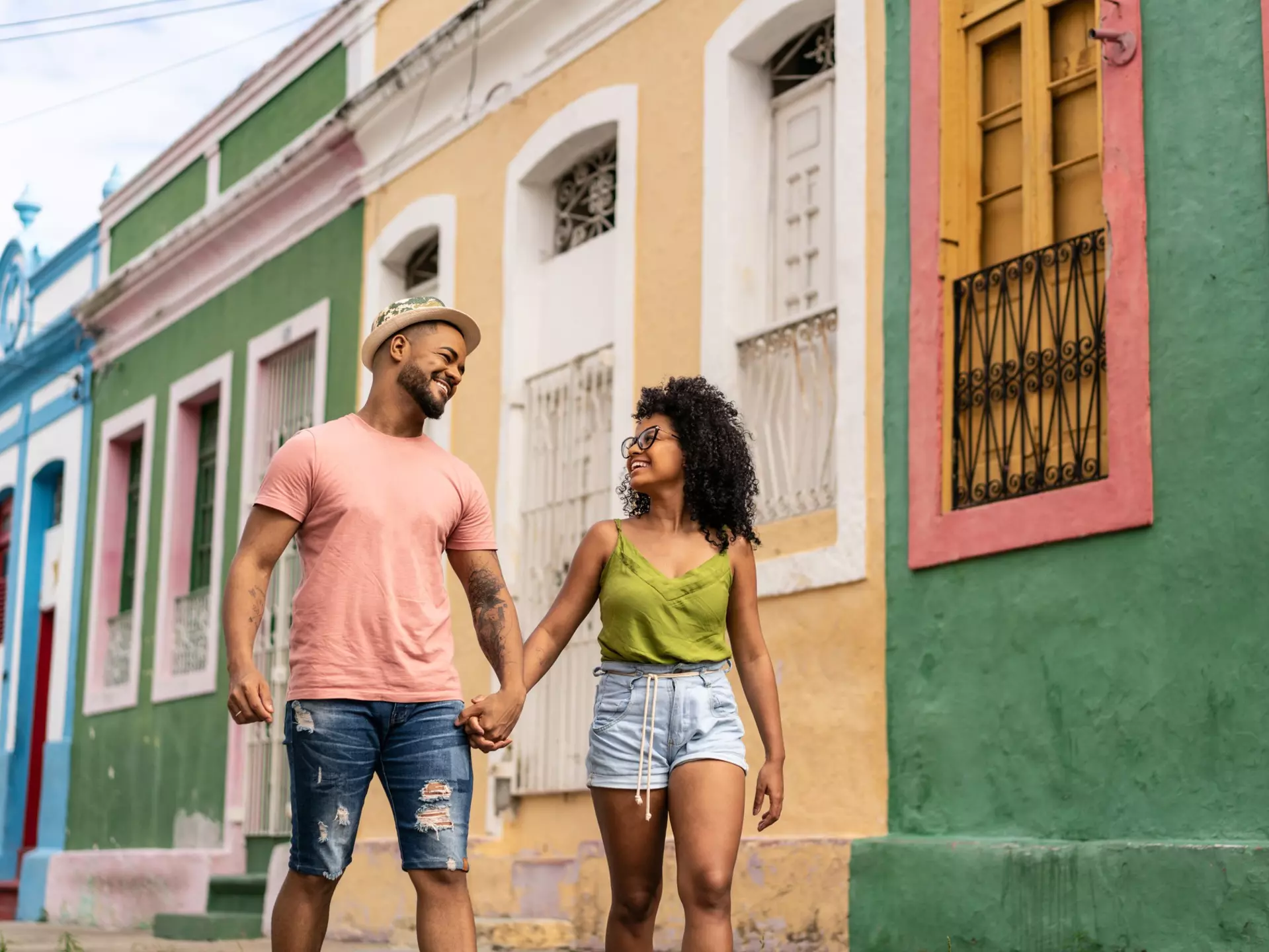 There are plenty of ways to save your dollars – and reais – all across Brazil © MesquitaFMS / Getty Images