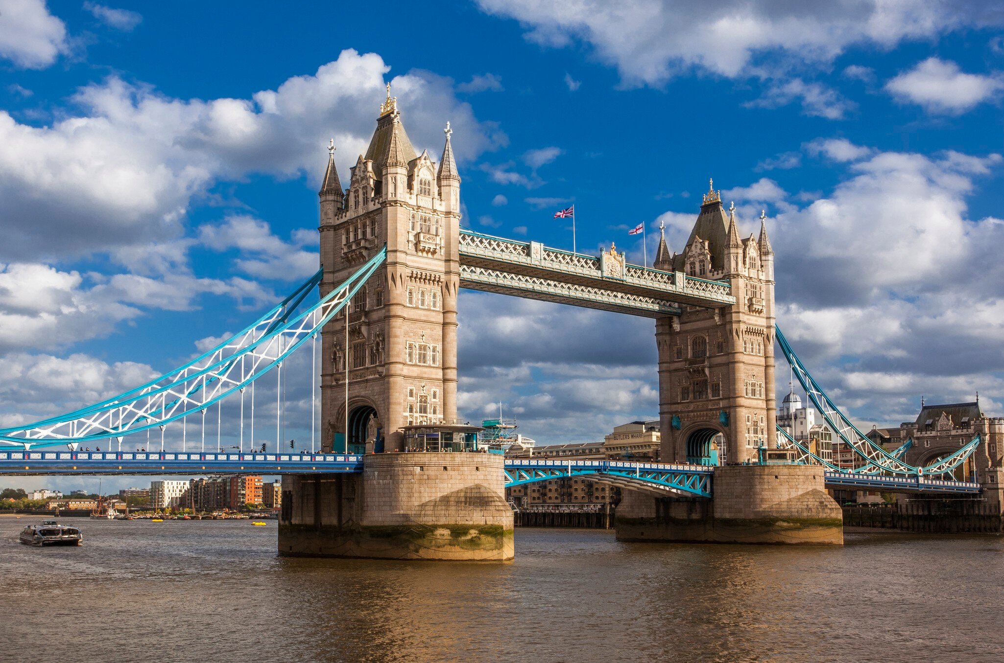 London Bridge over Thames River.