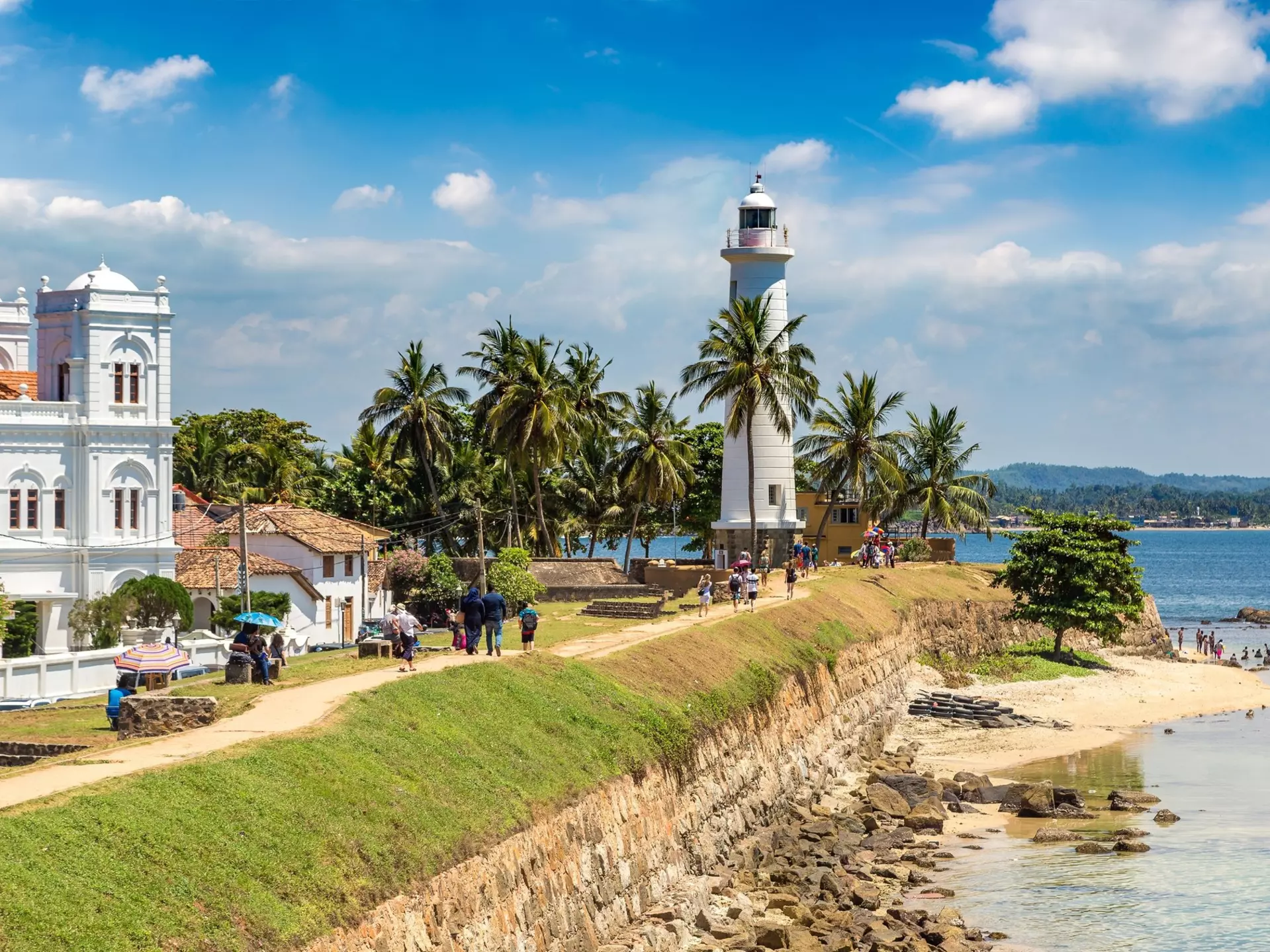 Lighthouse in Galle fort in a sunny day in Sri Lanka, License Type: media, Download Time: 2026-05-21T16:56:36.000Z, User: lonelyplanetmedia, Editorial: false, purchase_order: 65050 - Digital Destinations and Articles, job: Comp Ingestion, client: Global Publishing WIP, other: Pia Peterson