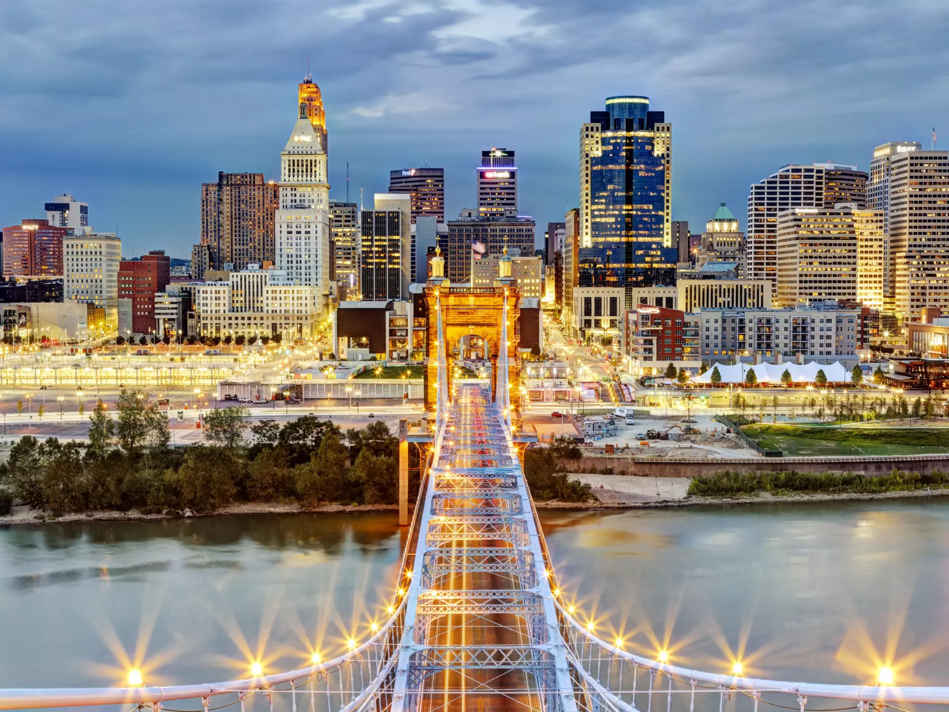 Cincinnatti skyline from atop Roebling Bridge, Covington, Kentucky
543133535
Connection, Transportation, City Life, Urban