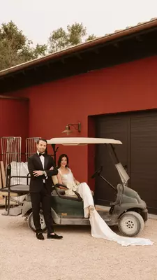 Photos by photographer Dos Más En La Mesa via Melissa Killian at Laconda Rossa in Capalbio, Tuscany
The ultimate wedding and honeymoon in Italy
Credit: Dos Más En La Mesa