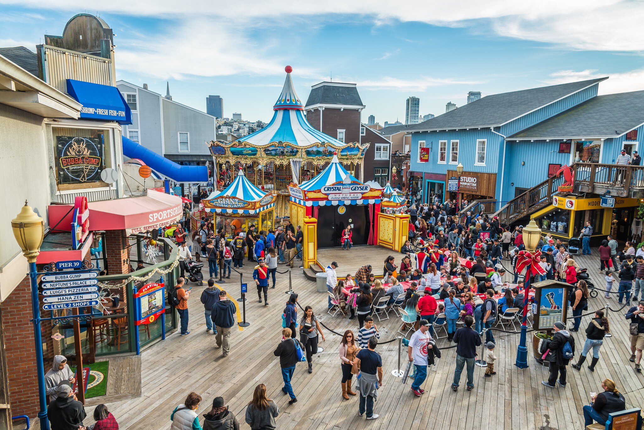 The well-known Pier 39 in San Francisco with sea lions. Animals are heated on wooden platforms; Shutterstock ID 47875621; Your name (First / Last): Josh Vogel; Project no. or GL code: 56530; Network activity no. or Cost Centre: Online-Design; Prod...