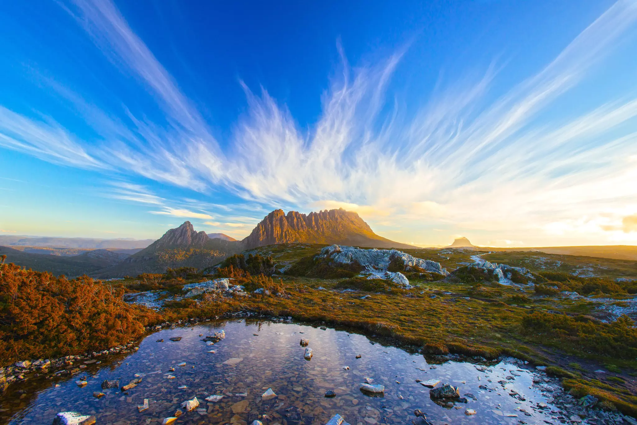 Have a ruggedly romantic holiday in Tasmania © offlines / Getty Images