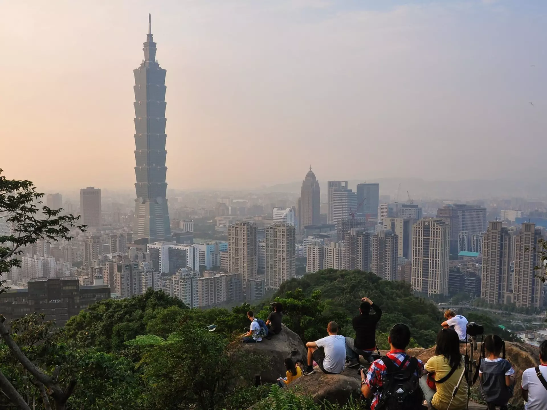 Be ready for any visit to Taipei with this guide to health, safety and etiquette © asiastock / Shutterstock