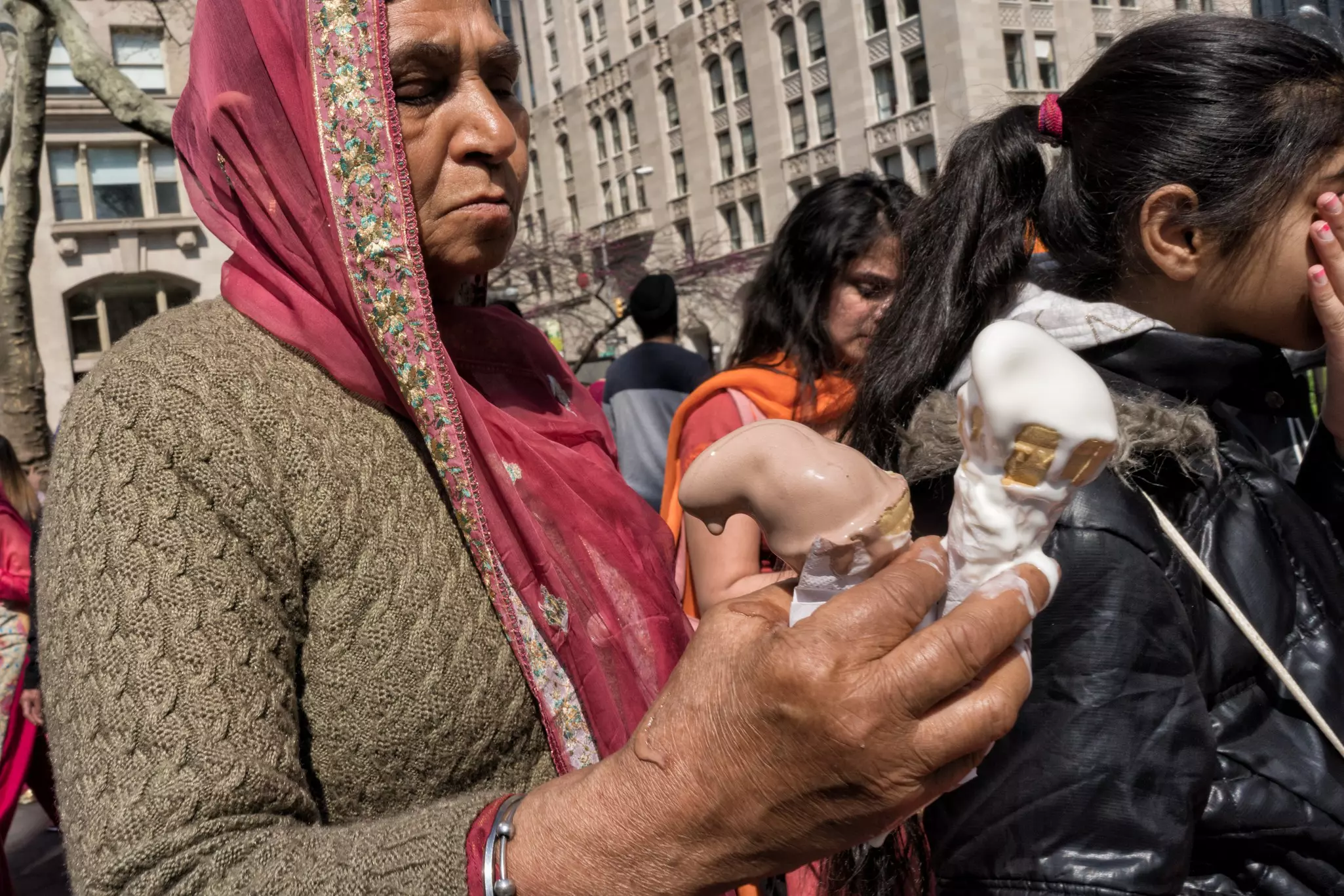 “Sikh parade” © Melissa O'Shaughnessy. Image courtesy of the Museum of the City of New York