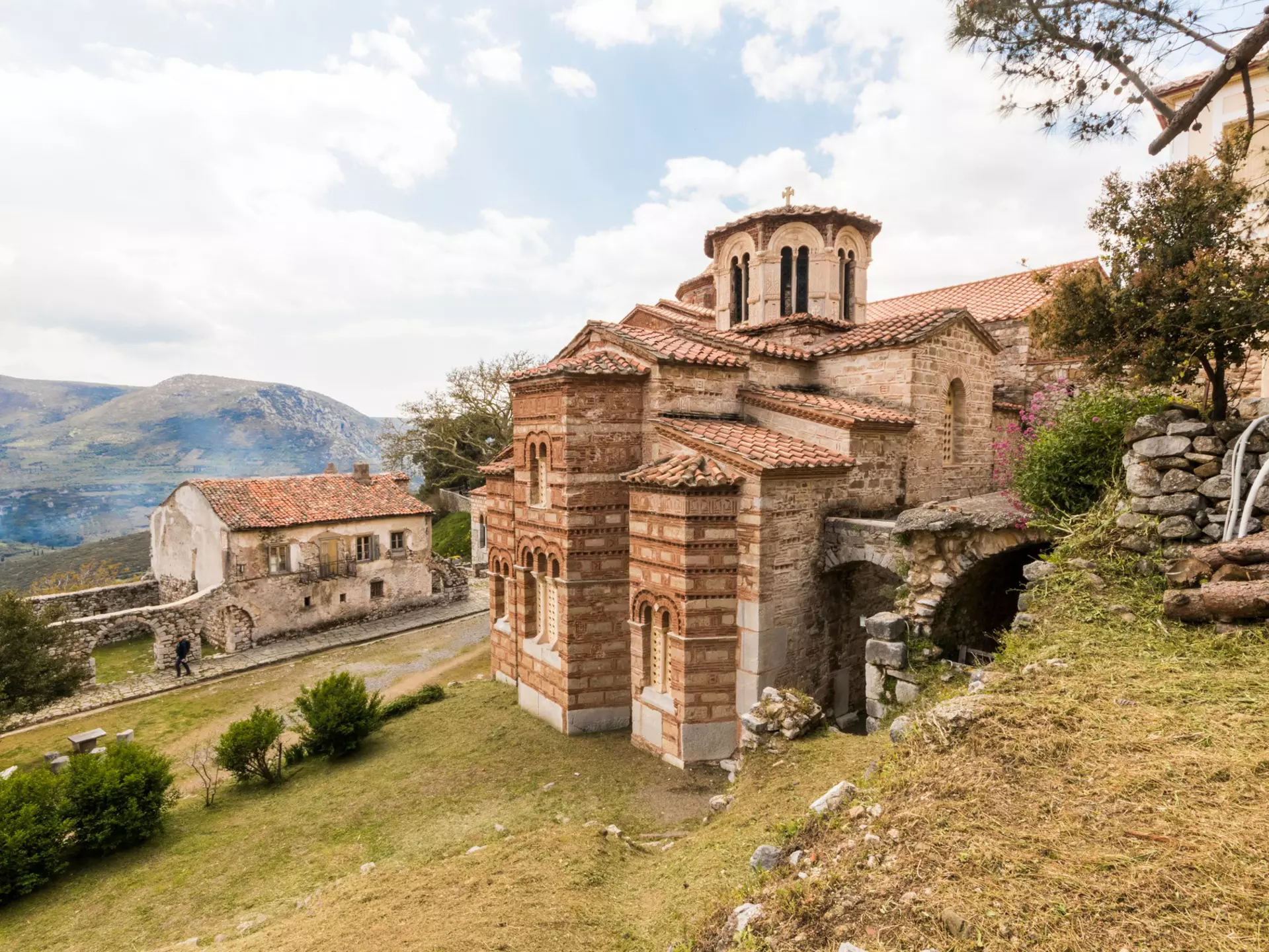 DISTOMO, GREECE - Apr 20, 2019: Hosios Loukas, a historic walled monastery, one of the most important monuments of Middle Byzantine architecture and art, License Type: media, Download Time: 2025-11-25T22:08:23.000Z, User: LP_YKhanna, Editorial: true, purchase_order: 65050 - Digital Destinations and Articles, job: LP, client: App Content, other: Yuvraj Khanna