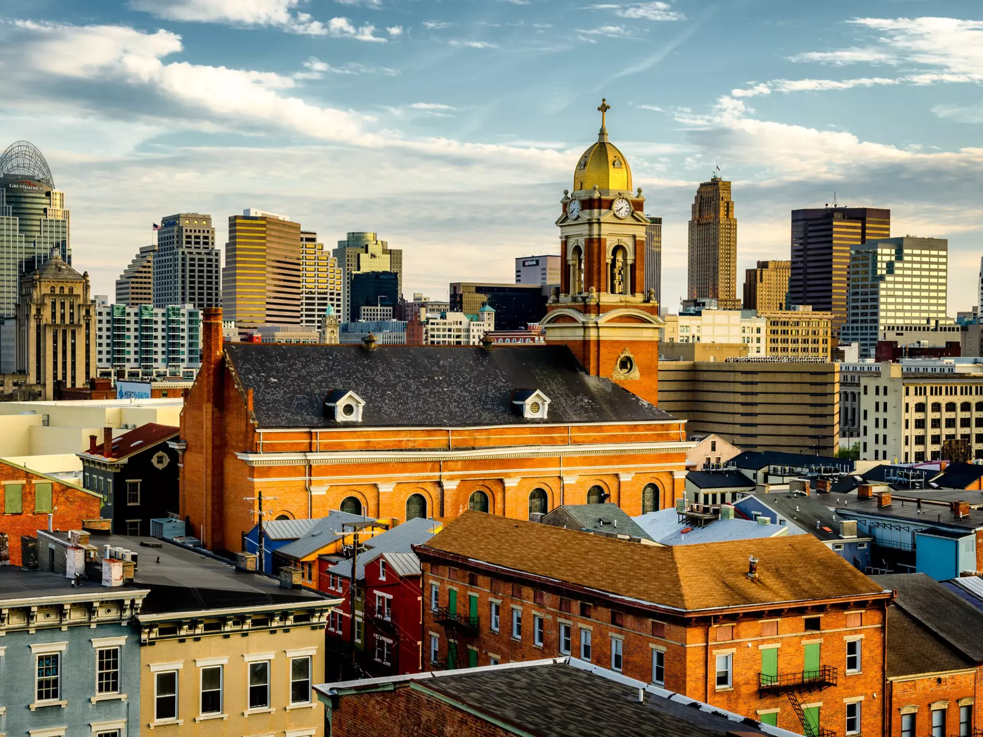 Cincinnati skyline, as seen from the Rhine district.
909708548
Photography, Clean, Church, No People, City, Happiness, Sunny, Color Image, Built Structure, over the rhine, Skyscraper, Springtime, Ohio, Outdoors, USA, Horizontal, Building, Cincinnati