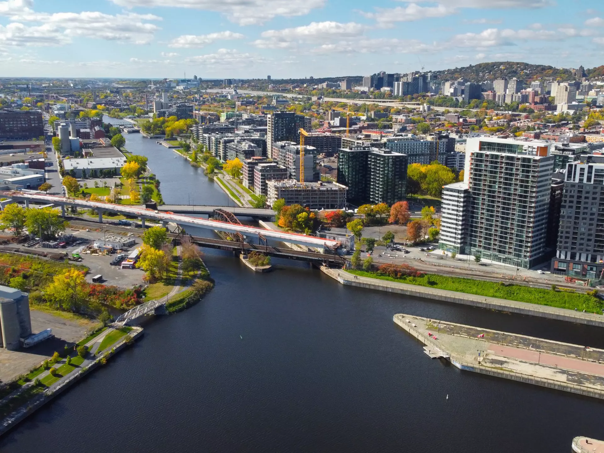 Montreal Canal Lachine and Bassin Peel in the famous Griffintown neighbourhood, License Type: media, Download Time: 2025-10-21T14:42:18.000Z, User: comptonsheldon109, Editorial: false, purchase_order: 56530 - Guidebooks, job: Global Publishing WIP, client: Montreal and Quebec City 7, other: Compton Sheldon