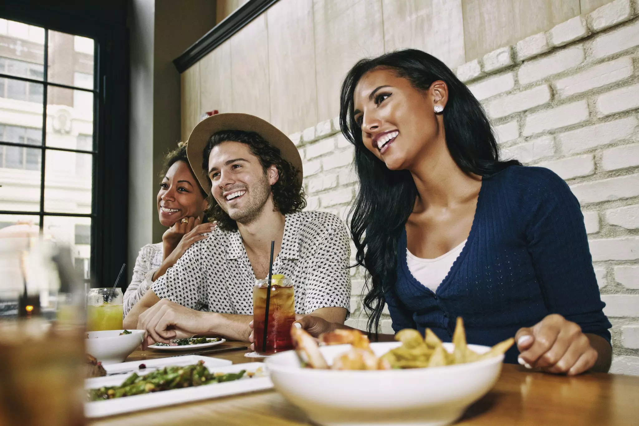 Look beyond the big cities for fine dining in California © Peathegee Inc / Getty Images / Tetra images RF