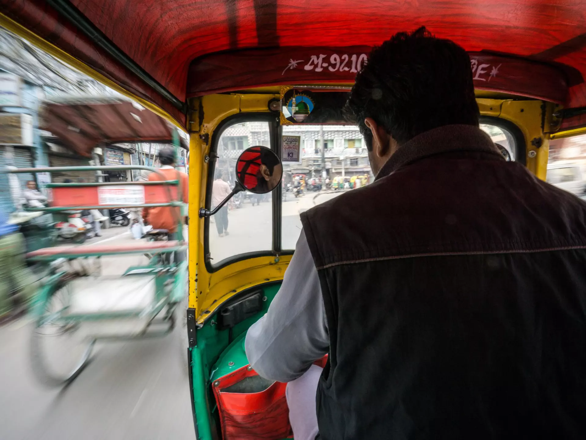 Tackle the mega-city of Delhi with confidence using this essential guide to the Delhi metro, autorickshaws, rideshares and more.