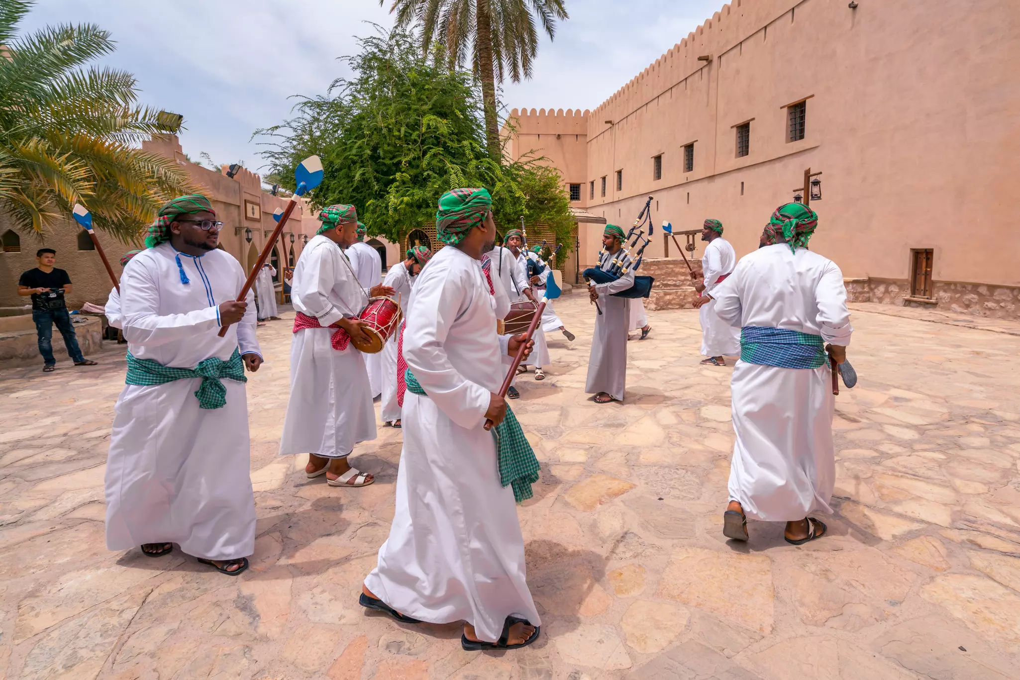Omanis love a good time – as long as everyone respects decorum © Petr Kahanek / Shutterstock