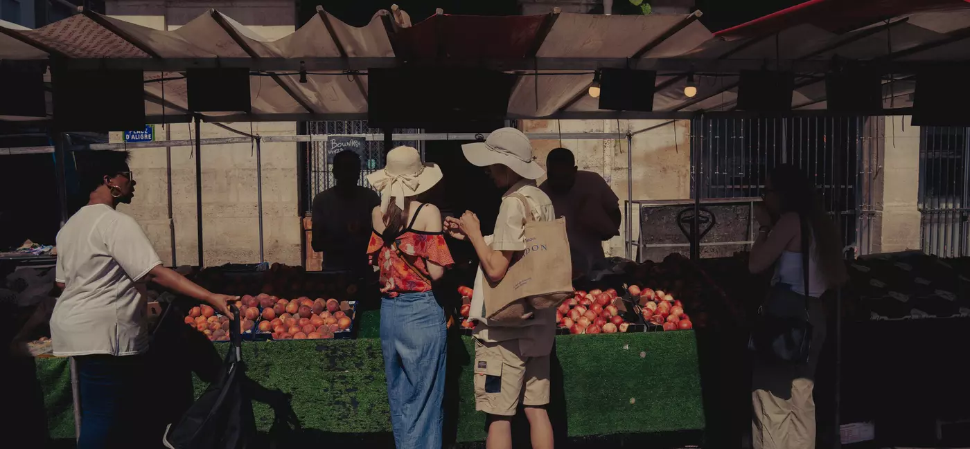 Marché d'Aligre. The Aligre market takes place every morning except Monday at Place d'Aligre and Rue d'Aligre  in the 12th  arrondissement of Paris 