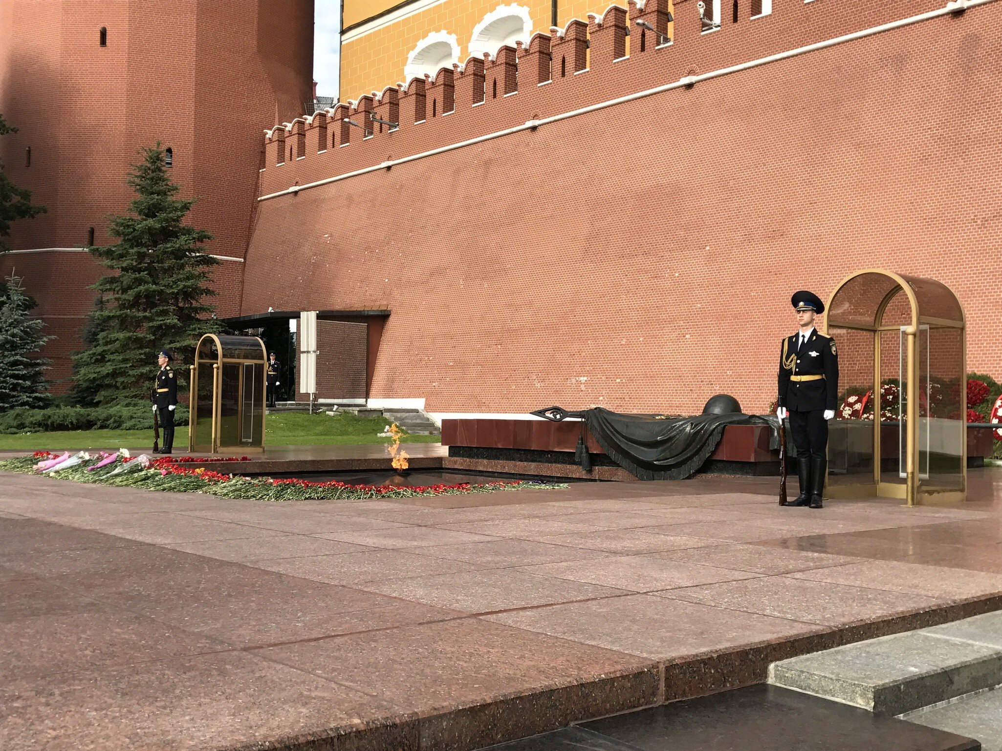 Eternal fire at the Tomb of the Unknown Soldier in Moscow