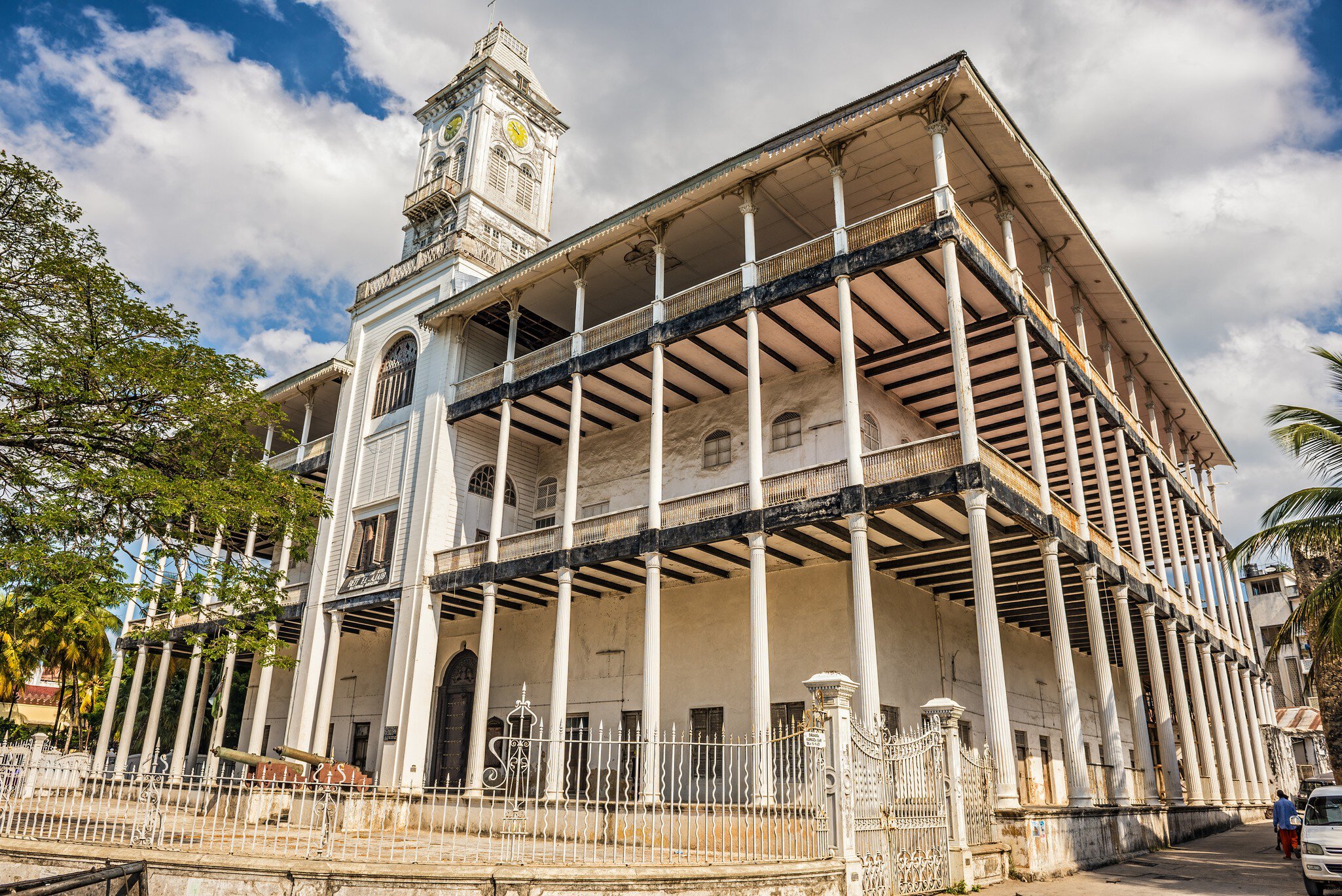 Stone Town, Zanzibar, Tanzania - October 24, 2014 : House of Wonders or Palace of Wonders (in Arabic: Beit-al-Ajaib) in Stone Town housing  the Museum of History & Culture of Zanzibar and the Swahili Coast.