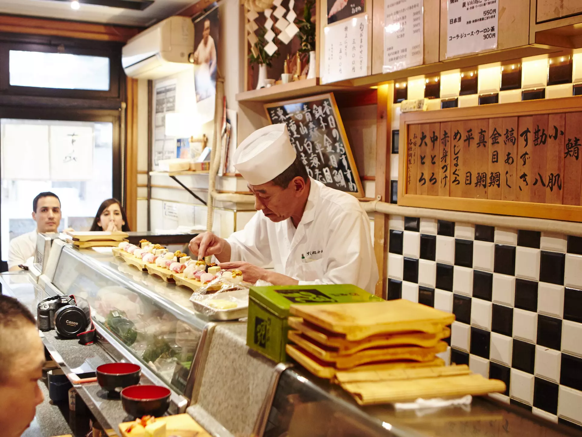 Okame sushi restaurant in Tokyo. Matt Munro for Lonely Planet