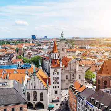 Neues Rathaus, a central square in Munich's Old Town. Anton_Ivanov / Shutterstock