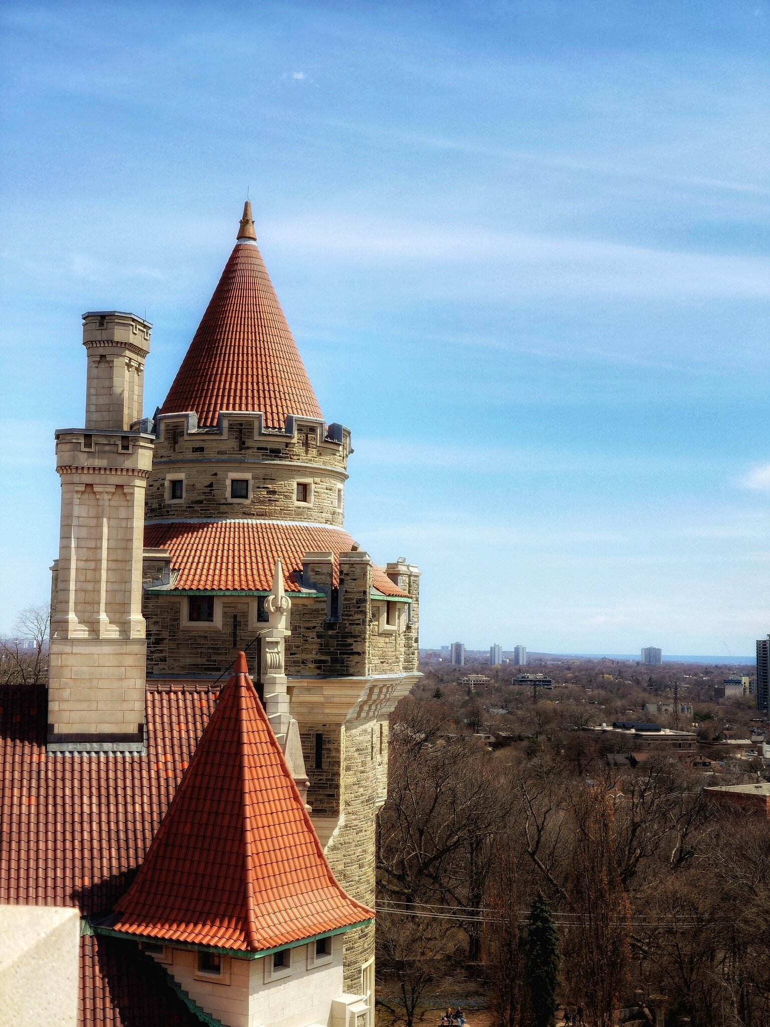 Casa Loma towers on blue sky in Toronto, Canada., License Type: media, Download Time: 2026-04-24T19:34:52.000Z, User: LP_NZhan, Editorial: false, purchase_order: 65050 - Digital Destinations and Articles, job: App Content, client: Lonely Planet App, other: Nadine Zhan