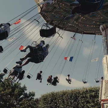 Bois du Boulogne park in Paris. Amir Hamja for Lonely Planet