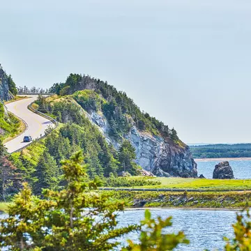 Drive the wild highways and coastlines of Nova Scotia on a road trip © Peter Unger / Getty Images