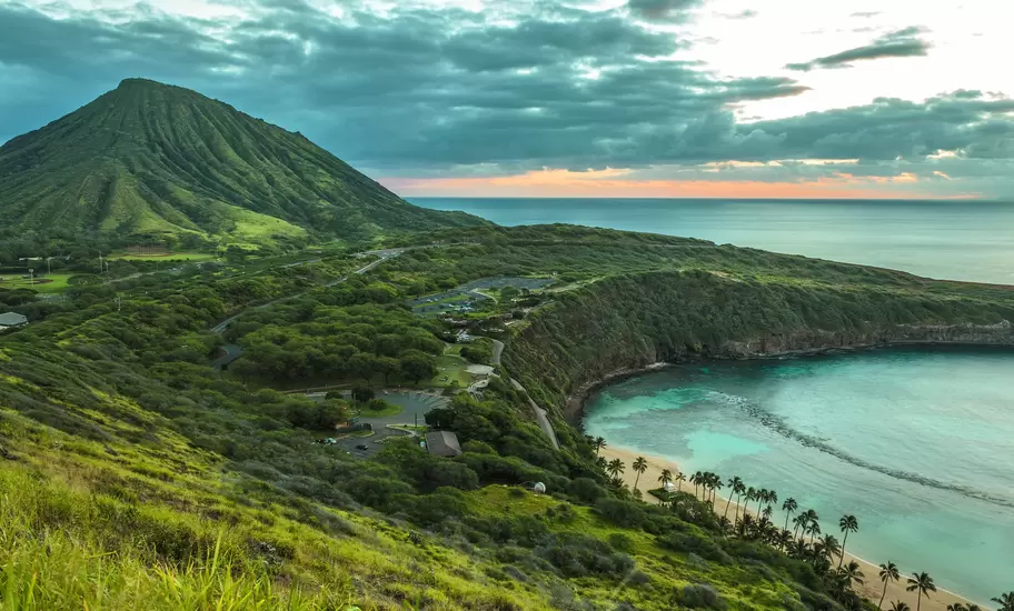 The 200-acre Koko Crater Botanical Garden Loop is great for nature fans © Leigh Anne Meeks / Shutterstock