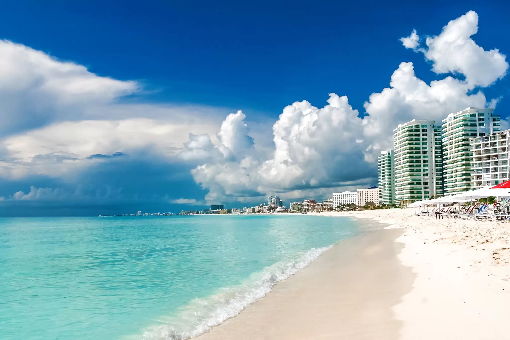 Plan the perfect time for your visit to Cancún with this seasonal guide. 
Pola Damonte/Getty Images