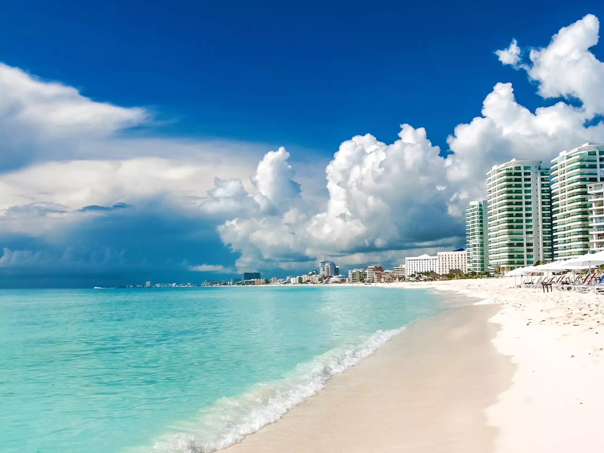 Plan the perfect time for your visit to Cancún with this seasonal guide. 
Pola Damonte/Getty Images