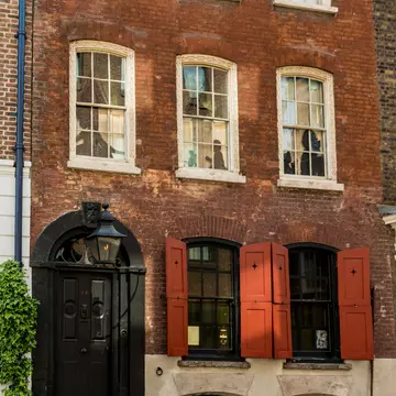 Dennis Severs' House imagines of what life would have been like for a family of Huguenot silk weavers in East London © Sam Mellish via Getty Images