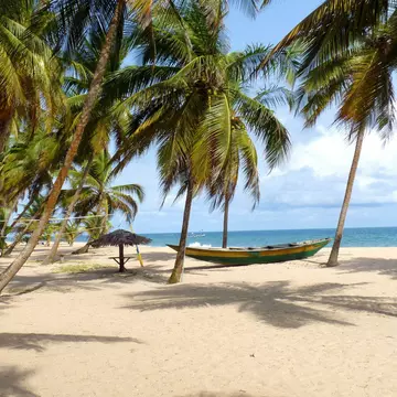 Nigeria, Lagos, View of idyllic beach