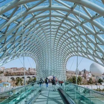 Plan your trip to Georgia with these tips © Yumi mini / iStock / Getty Images Plus