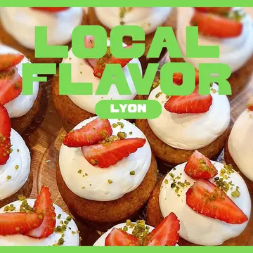 Enjoy the exceptional flavors of Lyon ( like these strawberry buns from La Faute aux Ours) with this local's guide of what to eat and where © La Faute aux Ours