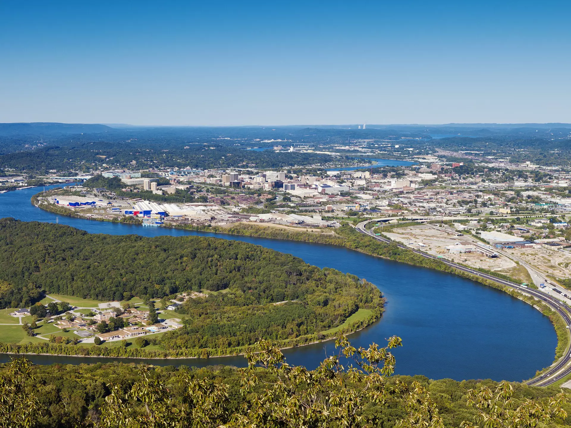175255446
Chattanooga; Cityscape; High Angle View; Horizontal; Photography; USA; Bending; No People; Observation Point; Outdoors; Tennessee; Tennessee River; Curve; Landscape; Lookout Mountain; River; River Bend; Day; Mountain; Nature; Scenics - Nature;
View Of The Tennessee River From Lookout Mountain Near Chattanooga, Tennessee.