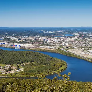 175255446
Chattanooga; Cityscape; High Angle View; Horizontal; Photography; USA; Bending; No People; Observation Point; Outdoors; Tennessee; Tennessee River; Curve; Landscape; Lookout Mountain; River; River Bend; Day; Mountain; Nature; Scenics - Nature;
View Of The Tennessee River From Lookout Mountain Near Chattanooga, Tennessee.