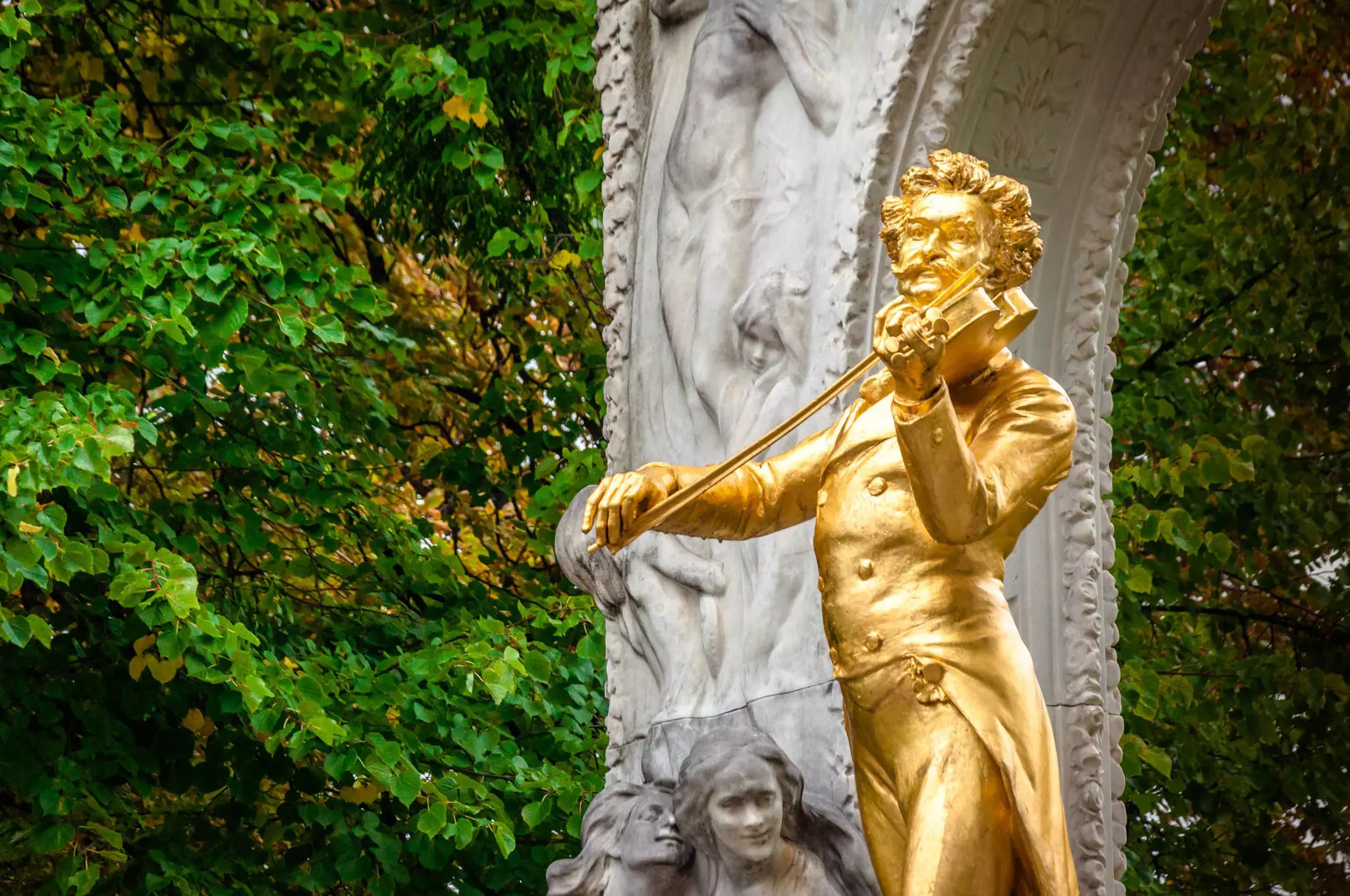 The gold-plated statue of Johann Strauss the Younger in Stadtpark