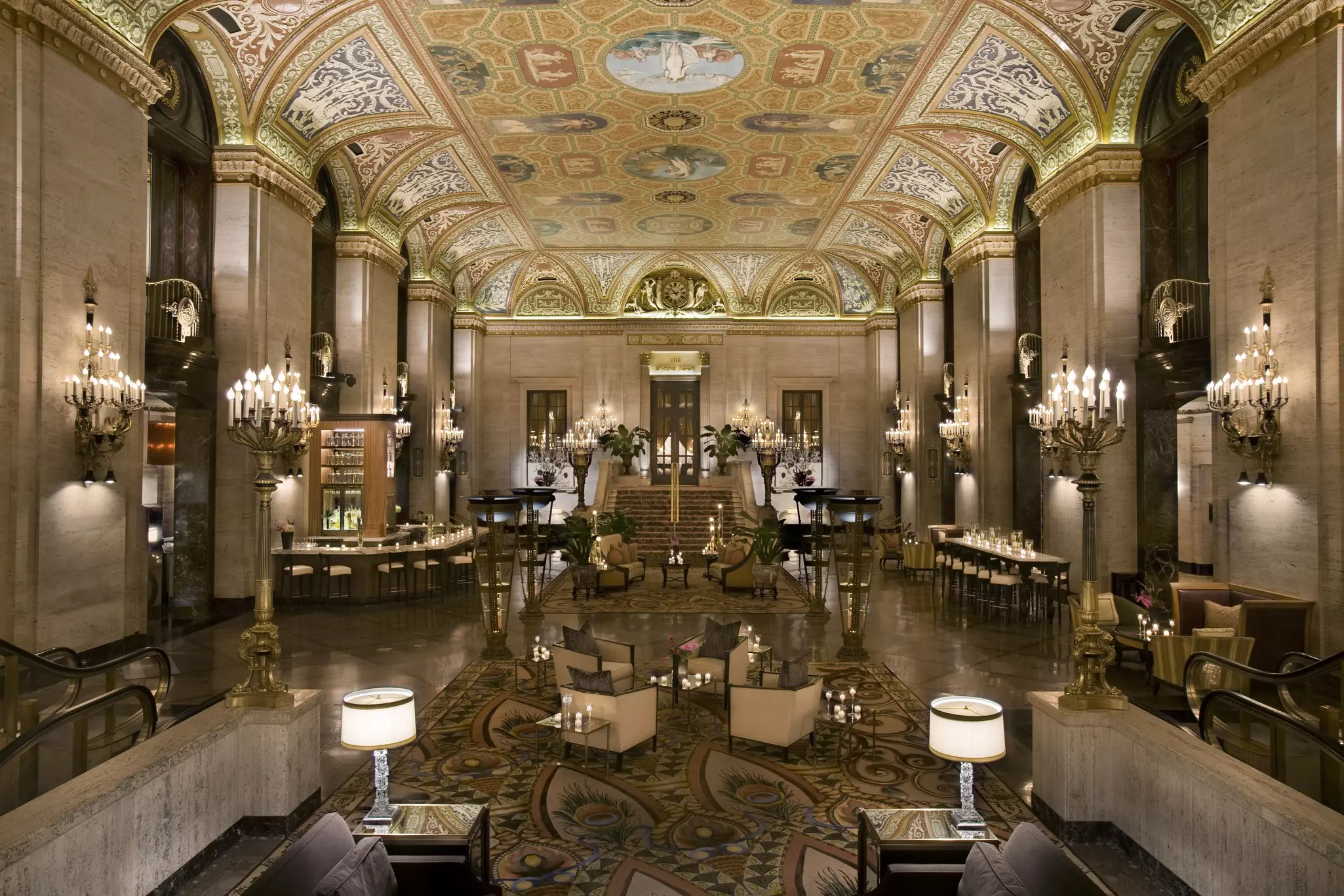The grand lobby of Palmer House hotel in Chicago, with warm tones and gentle lighting throughout